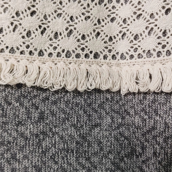 Lucky Lotus Women's Knit and Lace Medium Shirt - Picture 6 of 12